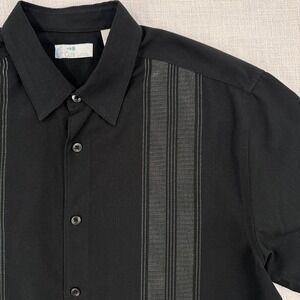 Cafe Luna Mens Medium Black Woven Short Sleeve Guayabera Style Button Down Shirt